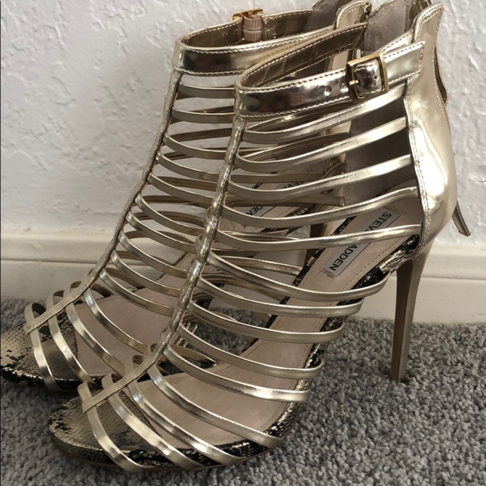 Women’s Gold and black heels size 11
